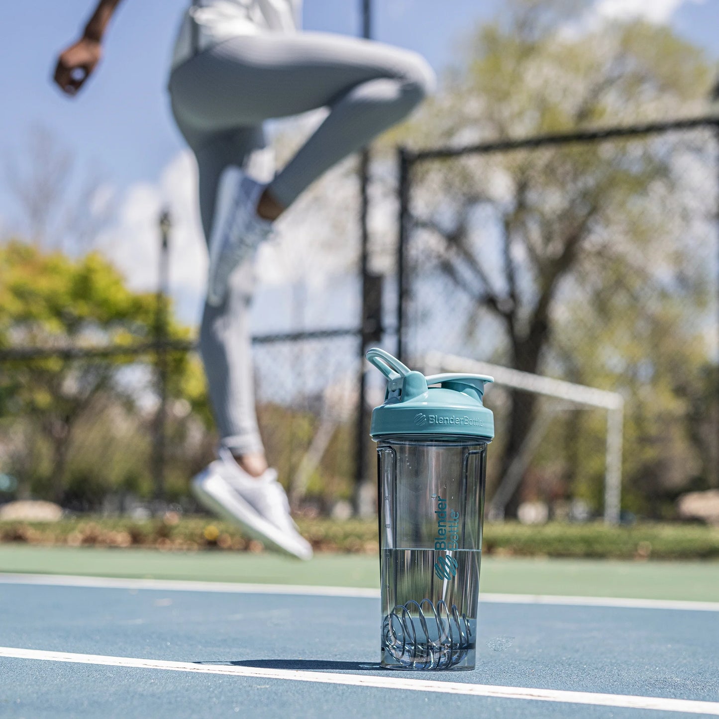 Pro Series 28 Oz Jet Black Shaker Cup with Wide Mouth and Flip-Top Lid
